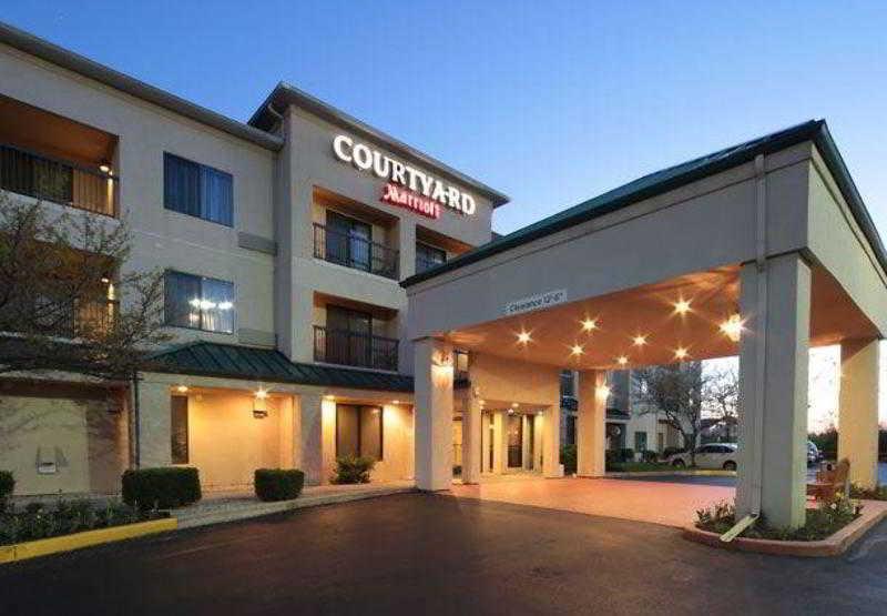 Courtyard By Marriott Dayton North Hotel Amenities photo